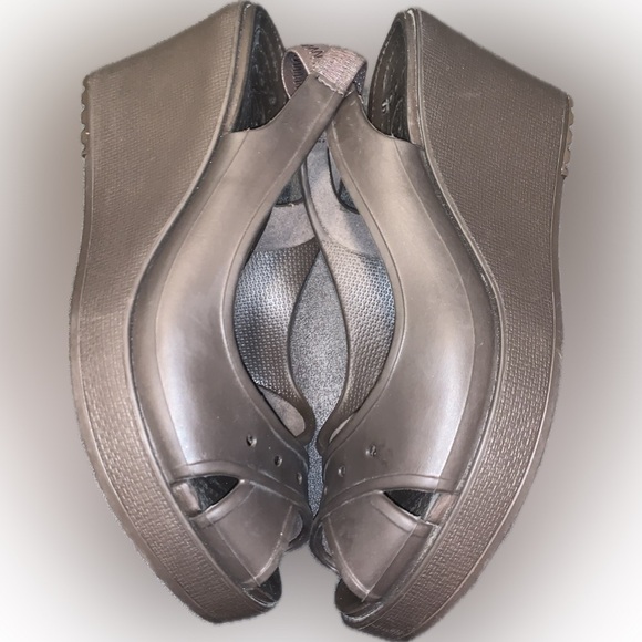 Crocs Farrah Chocolate Brown Slingback Foam Wedge Peep Toe Sandals Heels 10 W - Picture 6 of 8